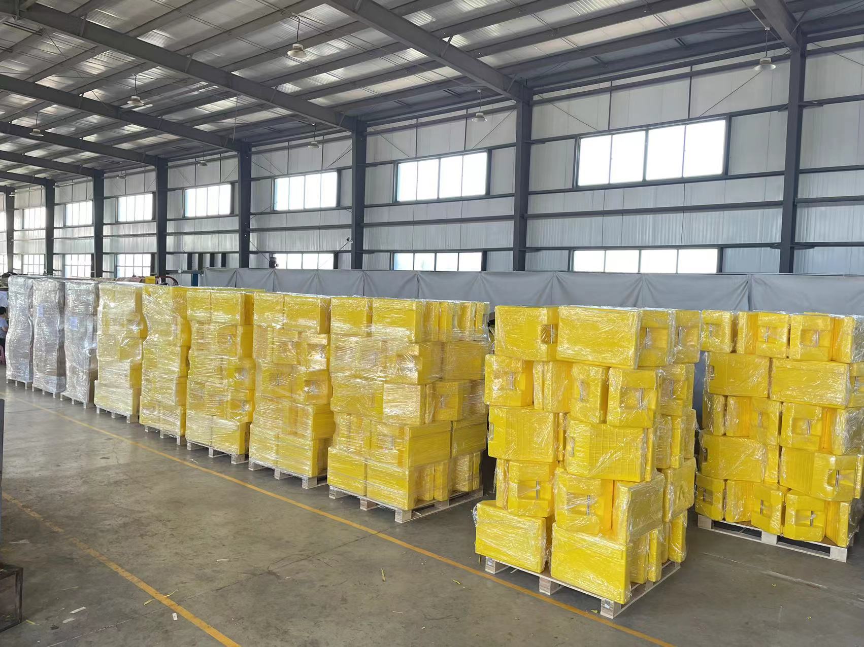 Bloco de Pneus para Veículos P - Heavy Equipment Logo avaliação e preço